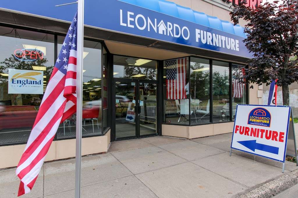 Leonardo Furniture Inc | 500 Sunrise Hwy, Rockville Centre, NY 11570, USA | Phone: (516) 295-4320