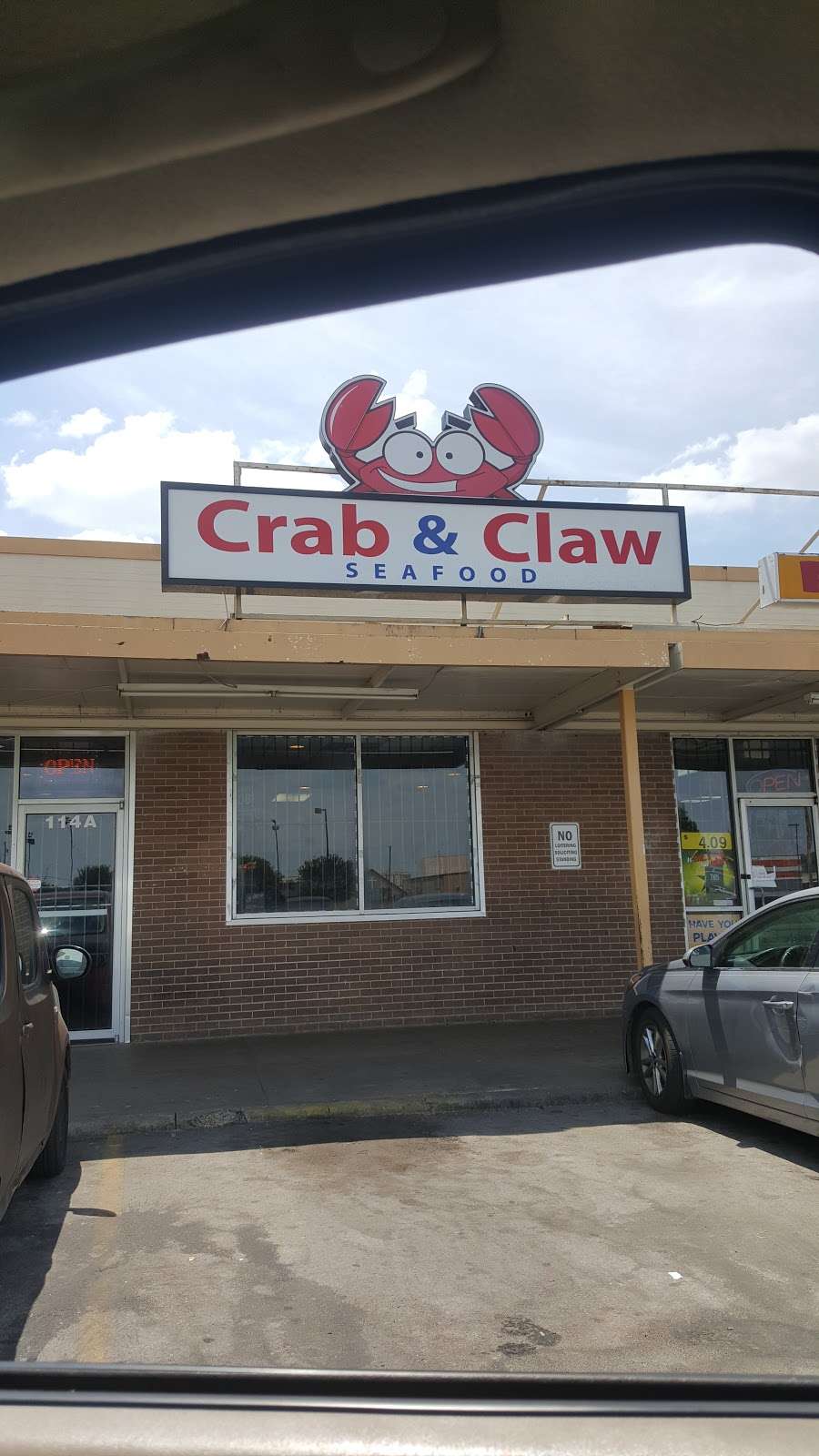 Crab & Claw Seafood | 7932 S Great Trinity Forest Way #114A, Dallas, TX 75217, USA | Phone: (469) 709-8285