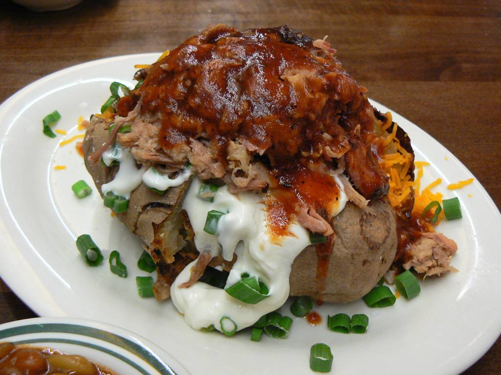 Toms BBQ - Chandler | 2820 S Alma School Rd #6, Chandler, AZ 85286, USA | Phone: (480) 812-2733