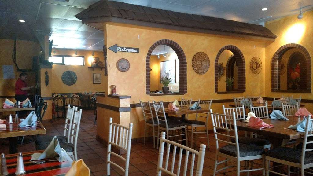 Senor Panchos Mexican Restaurant | 385 Main St S, Southbury, CT 06488, USA | Phone: (203) 262-6988