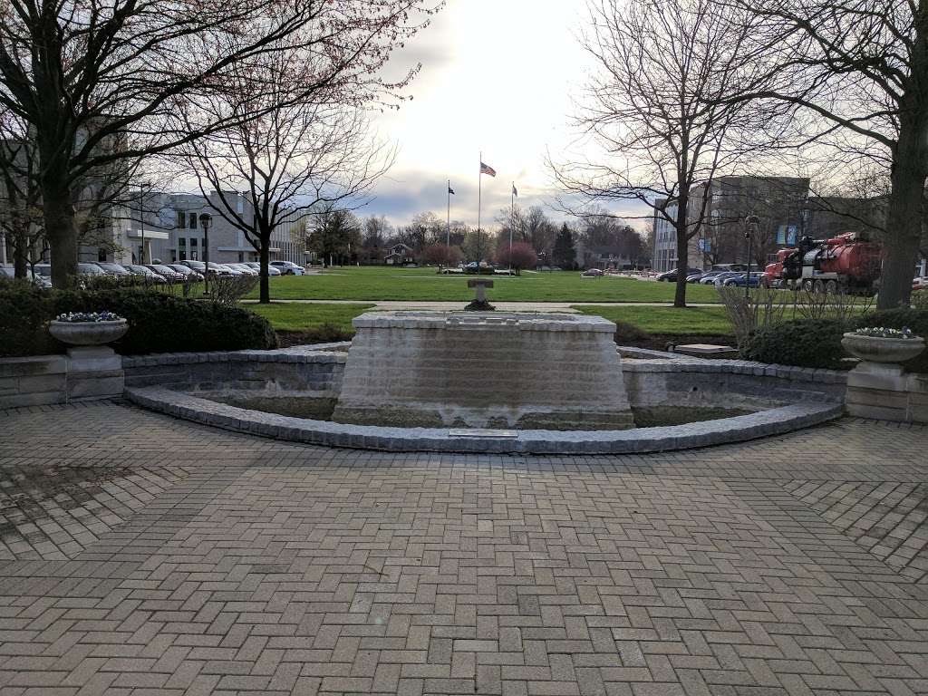 Norris Plaza | Indianapolis, IN 46208, USA
