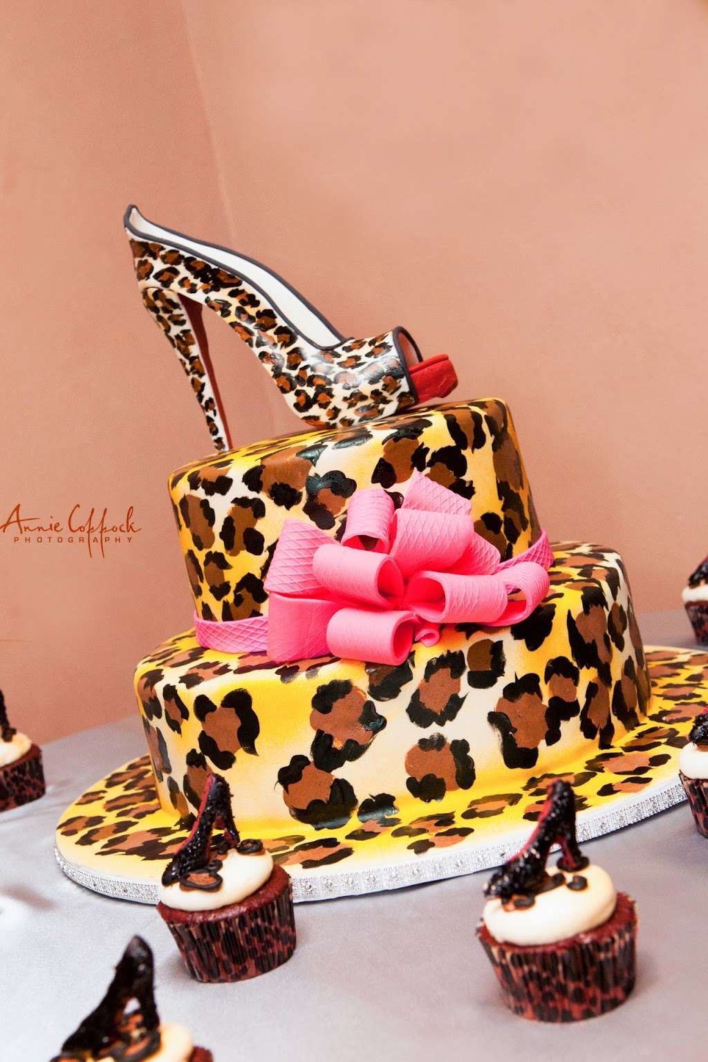 The Makery Cake Company | 8203 S Holly St, Centennial, CO 80122, USA | Phone: (720) 270-4042