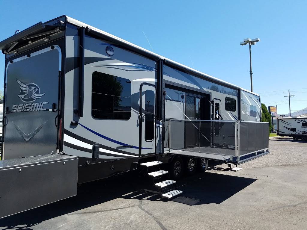 Sierra RV - A Camping World Company | 9125 S Virginia St, Reno, NV 89511, USA | Phone: (844) 936-1026