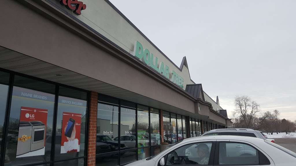 Dollar Tree | 2404 N Bloomington St, Streator, IL 61364, USA | Phone: (815) 992-6003