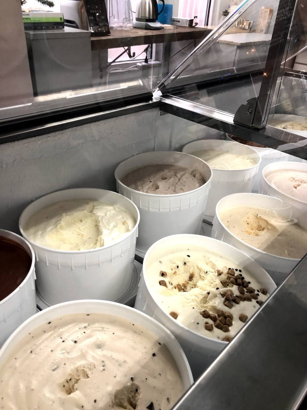 Coffee woRx & Maple View Farm Ice Cream (Inside Raleigh Pharmacy | 927 W Morgan St, Raleigh, NC 27603, USA | Phone: (919) 703-0154