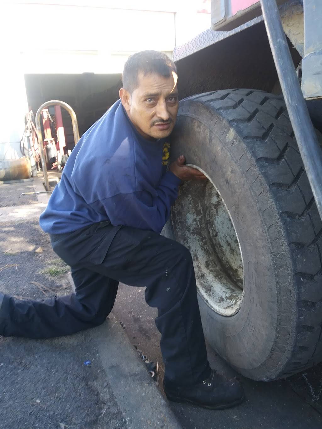 Robertos Tire Service | Memphis, TN 38118, USA | Phone: (901) 644-8846