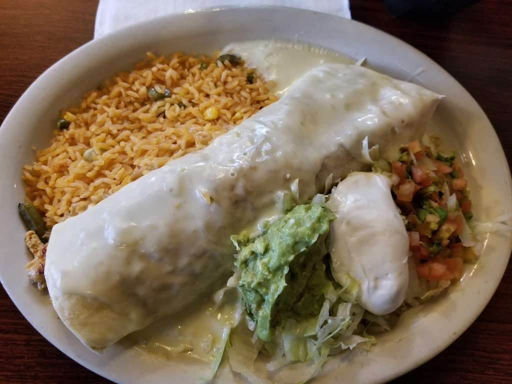 La Cantina Mexican Restaurant | 5450 E Fall Creek Pkwy N Dr, Indianapolis, IN 46226 | Phone: (317) 546-3508