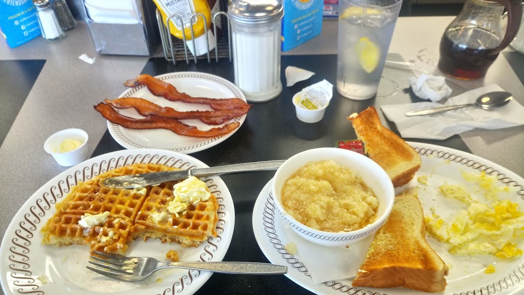 Waffle House | 516 Lexington Rd, Versailles, KY 40383, USA | Phone: (859) 879-6631