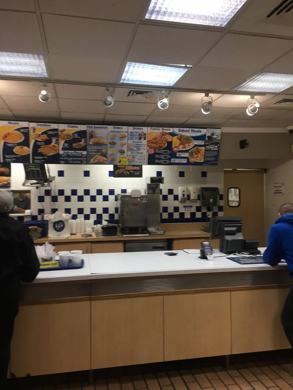 Long John Silvers | 4908 S Cooper St, Arlington, TX 76017, USA | Phone: (817) 789-4791