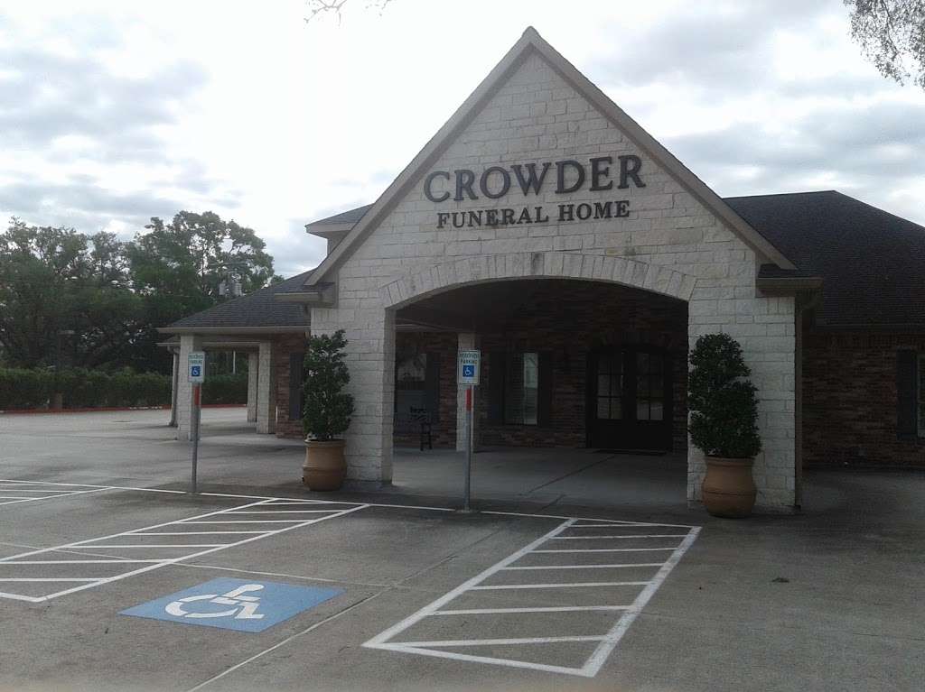 Crowder Funeral Home | 1645 E Main St, League City, TX 77573, USA | Phone: (281) 332-2727