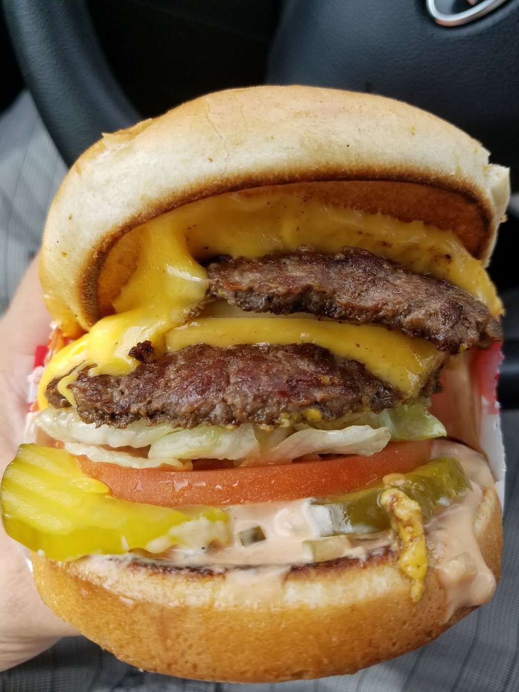 In-N-Out Burger | 10601 Lower Azusa Rd, Temple City, CA 91780, USA | Phone: (800) 786-1000