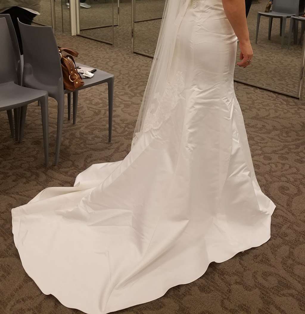 Davids Bridal | 901-D S Coast Dr Suite 200, Costa Mesa, CA 92626 | Phone: (714) 445-0091