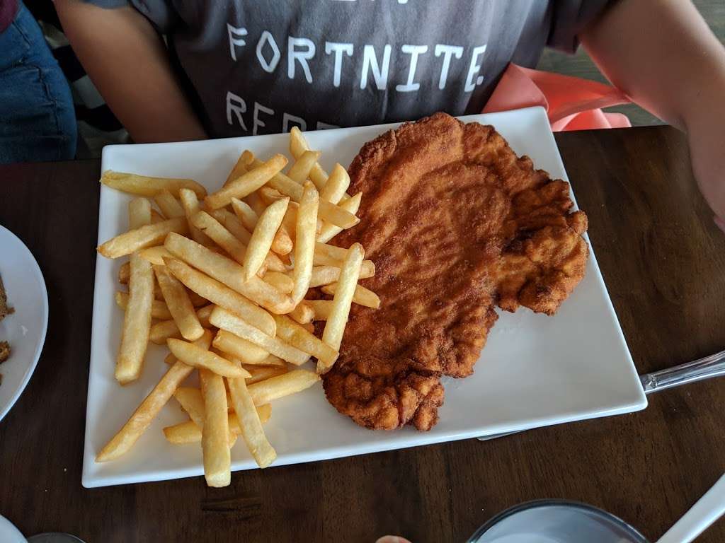 Chriss | 1571 Richmond Rd, Staten Island, NY 10304, USA | Phone: (718) 351-2500