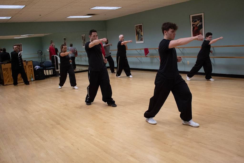 Aun Loon Gwan Kung Fu and Tai Chi School | 3600 Dutchmans Ln, Louisville, KY 40205, USA | Phone: (502) 797-1414