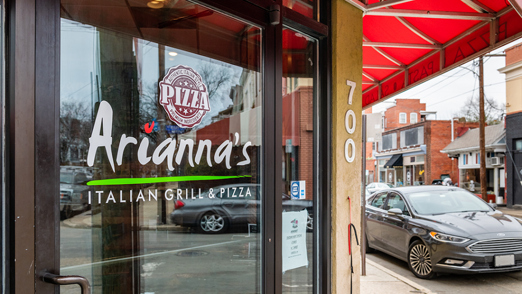 Ariannas Italian Grill | 700 N Sheppard St, Richmond, VA 23221, USA | Phone: (804) 353-6002