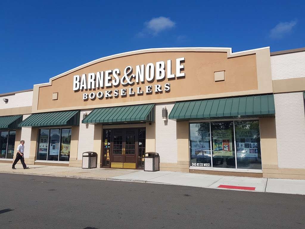 Barnes & Noble | 240 US-22, Springfield Township, NJ 07081, USA | Phone: (973) 376-8544