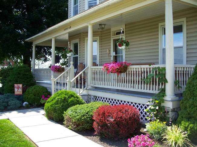 Country View PA Bed & Breakfast | 5463 Old Philadelphia Pike, Kinzers, PA 17535 | Phone: (717) 768-0936