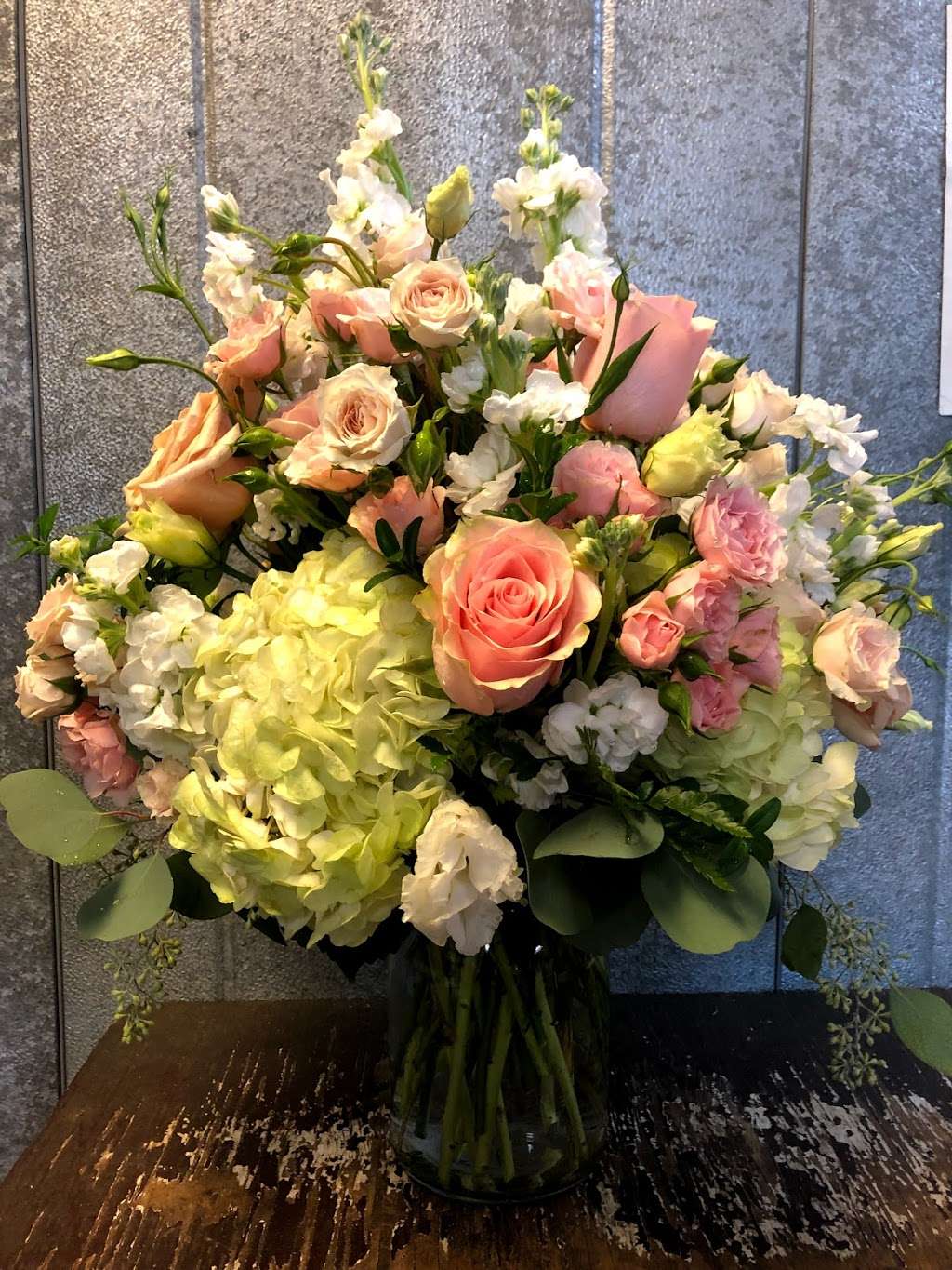 Flowers By Adela (DELIVERY ONLY) | 14090 Southwest Fwy suite 300 # 463, Sugar Land, TX 77478, USA | Phone: (281) 242-4020