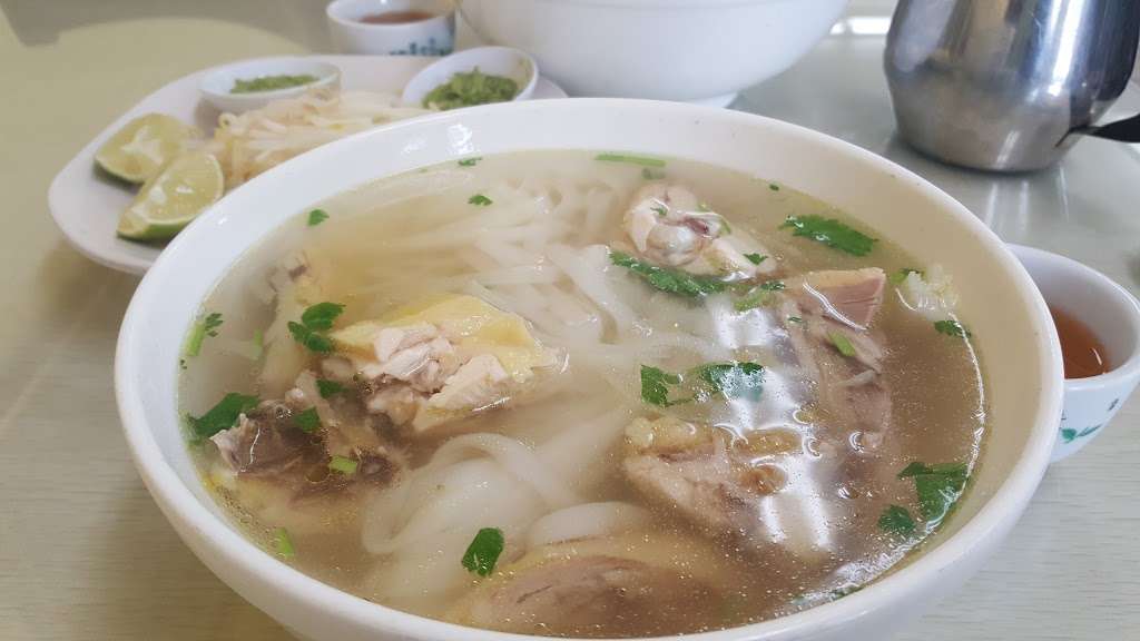 Wing Wah Pho Ga Restaurant | 1221 E 12th St, Oakland, CA 94606 | Phone: (510) 533-6690