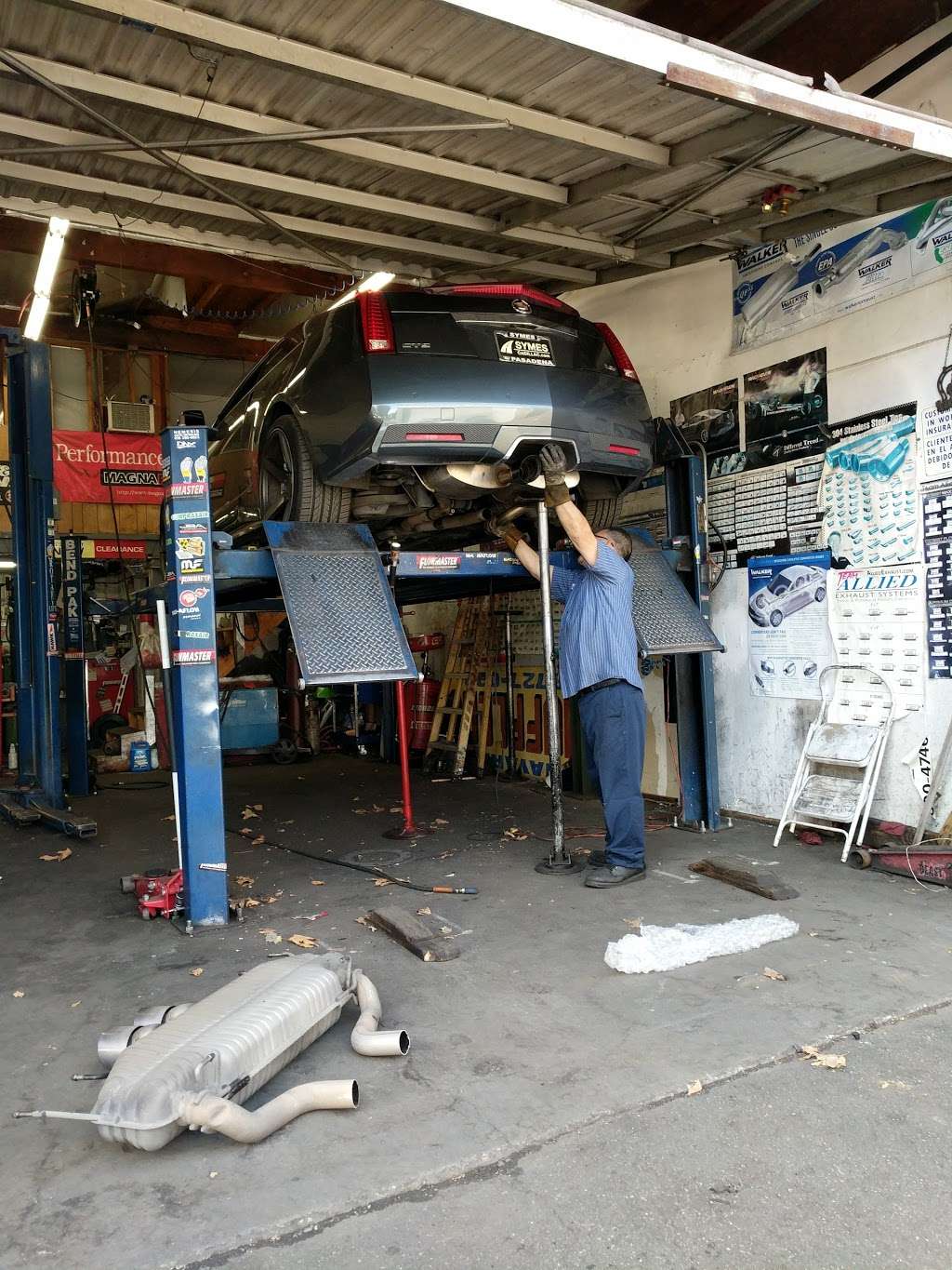 Muffler Nayarit | 20146 Saticoy St, Winnetka, CA 91306 | Phone: (818) 727-0231