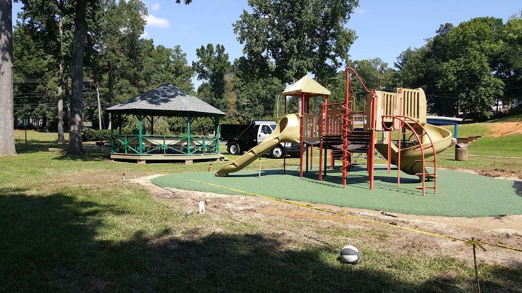 Harris Street Park | 465 Harris St, Fort Mill, SC 29715, USA | Phone: (803) 547-2273