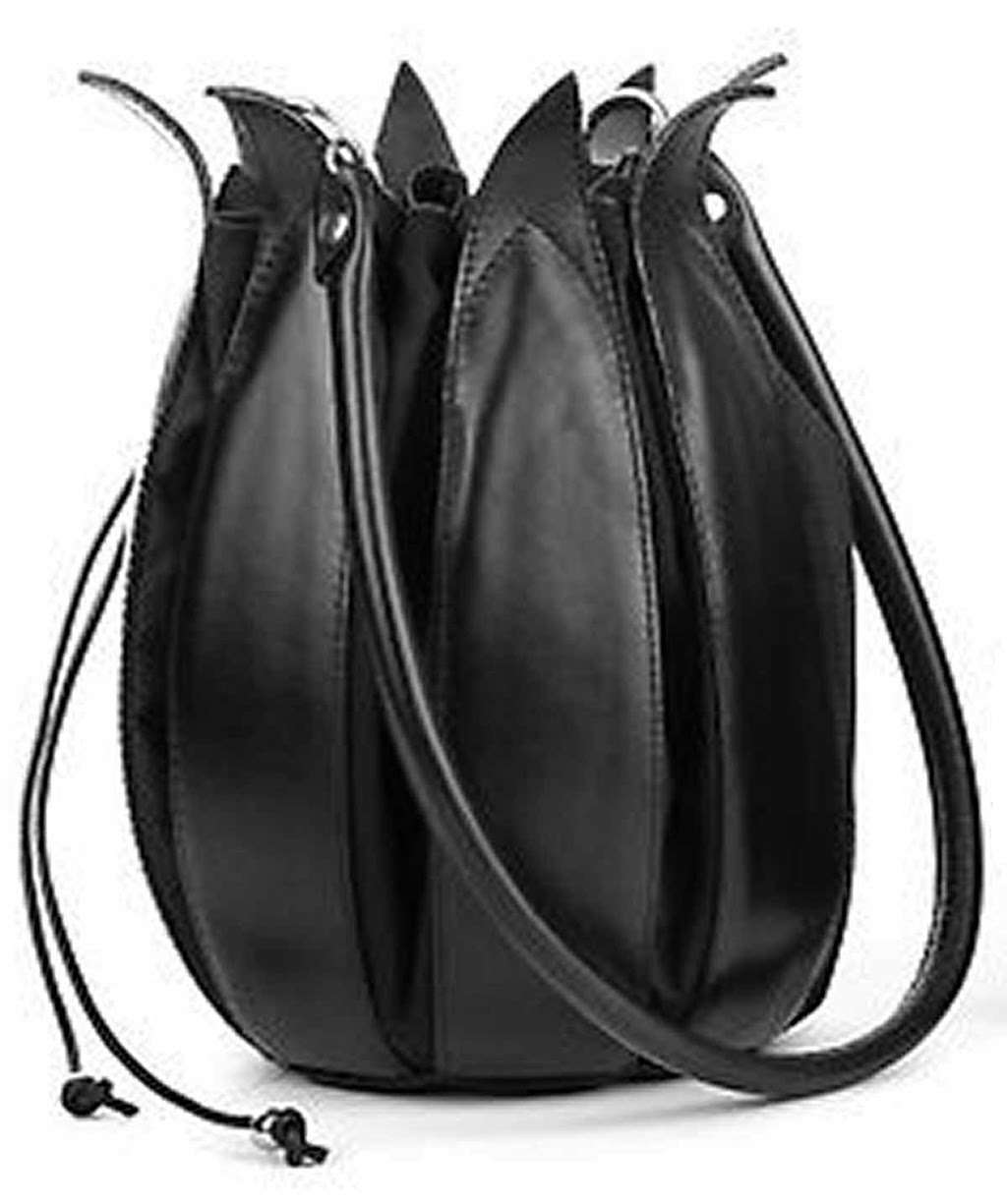 Alenkas finds | Melville Court, Goldhawk Rd, Shepherds Bush, London W12 9NY, UK | Phone: 07515 530439
