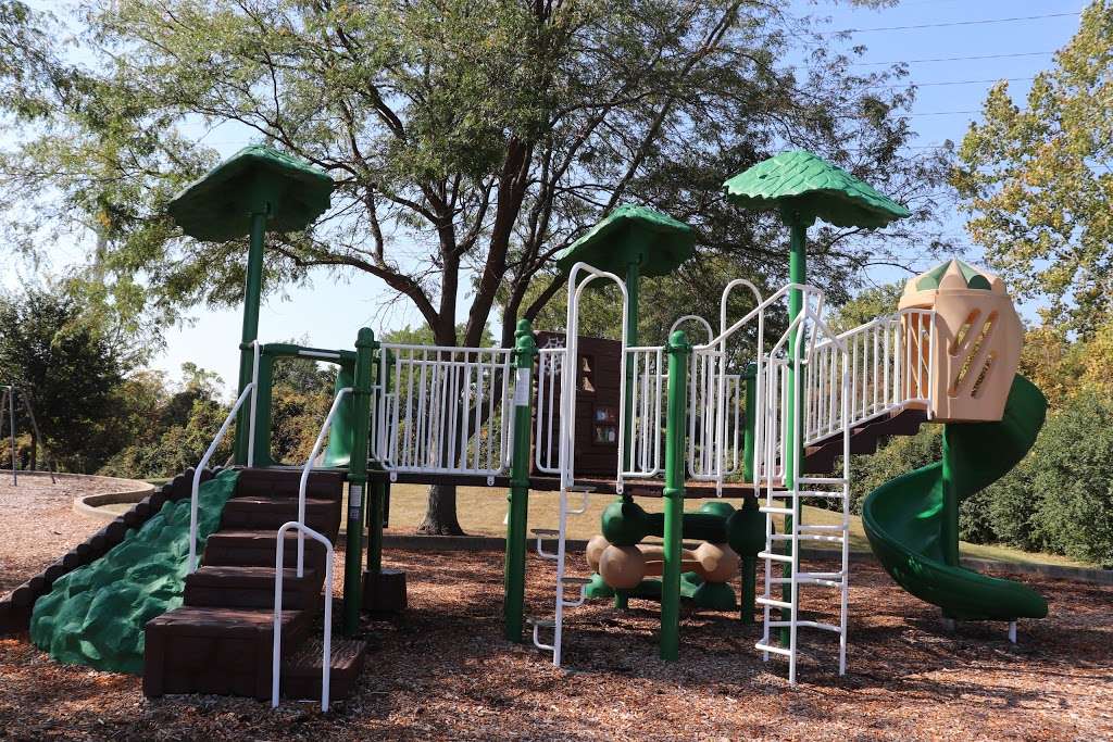 Silver Oaks Park - Round Lake Area Park District | 2500 Lancaster Ln, Round Lake Beach, IL 60073 | Phone: (847) 546-8558