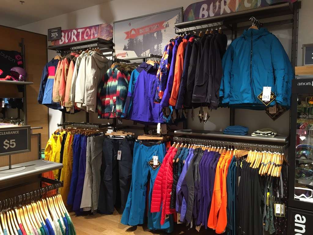 Burton Snowboards Outlet Store | 135 Marigold Ct, Central Valley, NY 10917, USA | Phone: (845) 789-5600