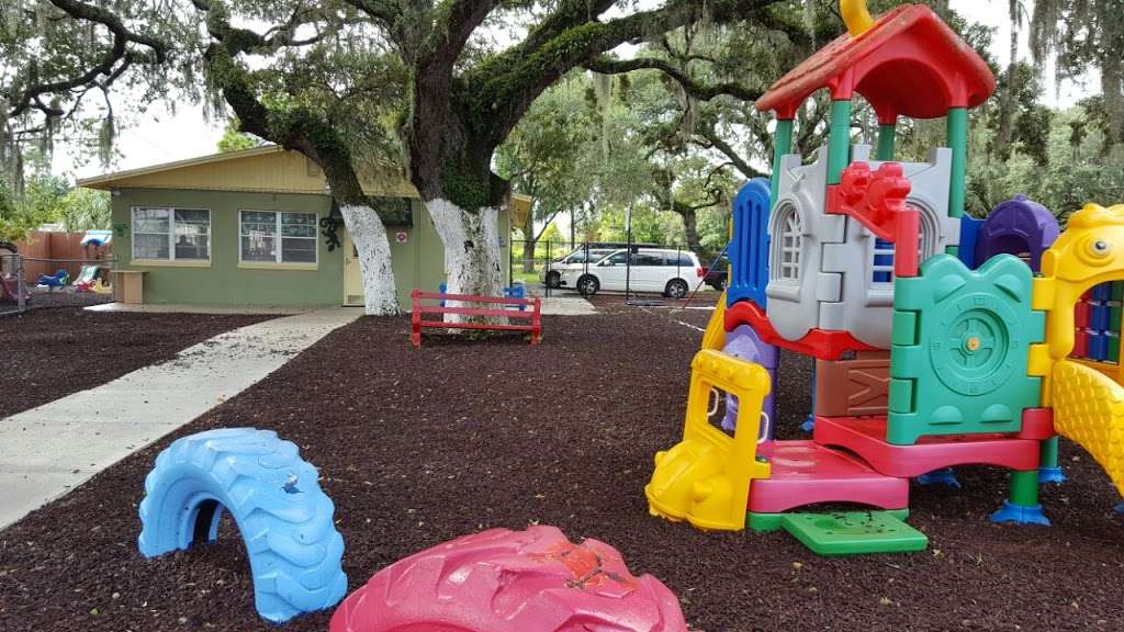 Smiles R Us daycare and Learning center | 8414 E Colonial Dr, Orlando, FL 32817 | Phone: (407) 281-0076