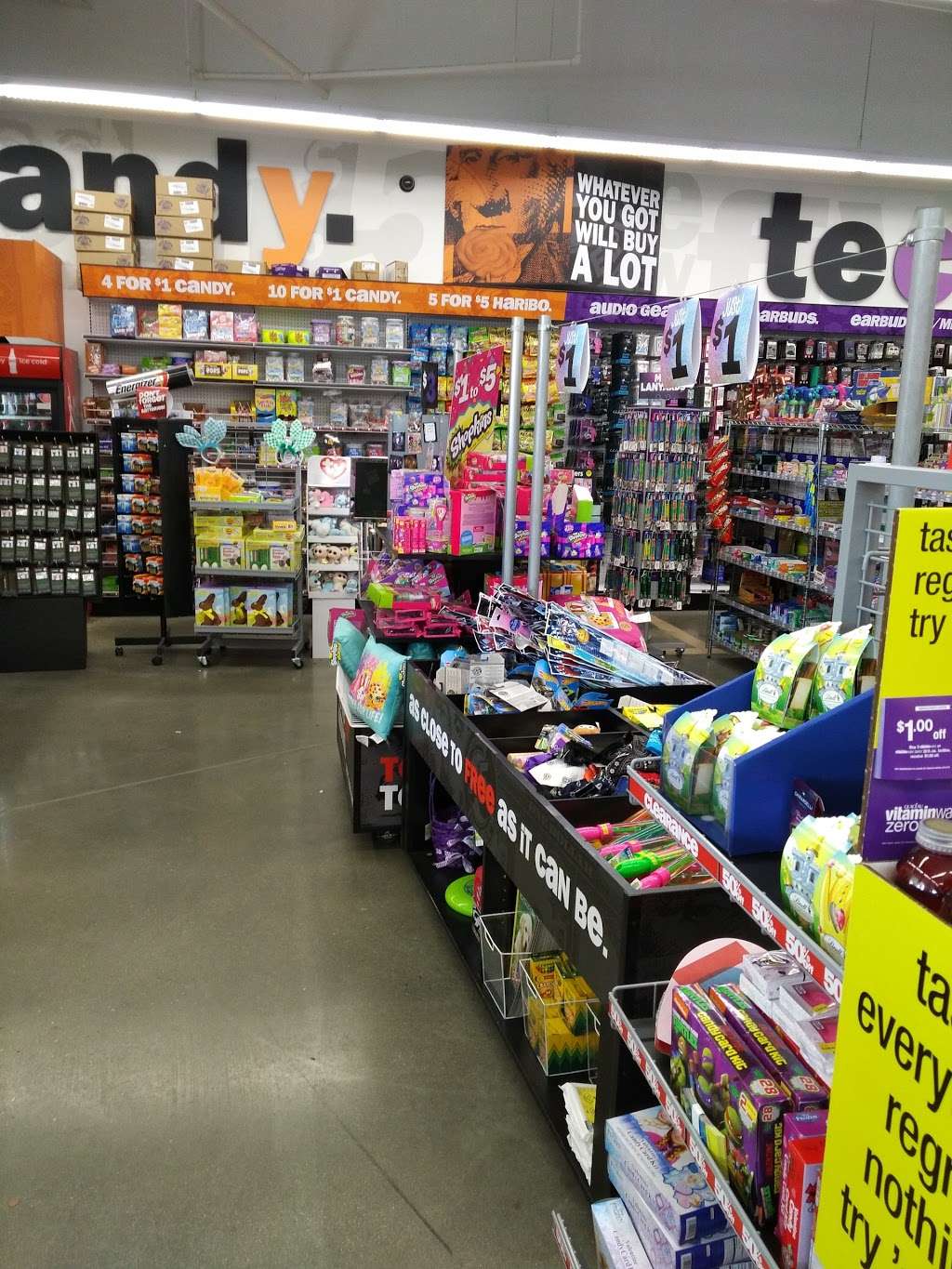 Five Below | 400 S State Rd, Springfield, PA 19064, USA | Phone: (610) 328-7095