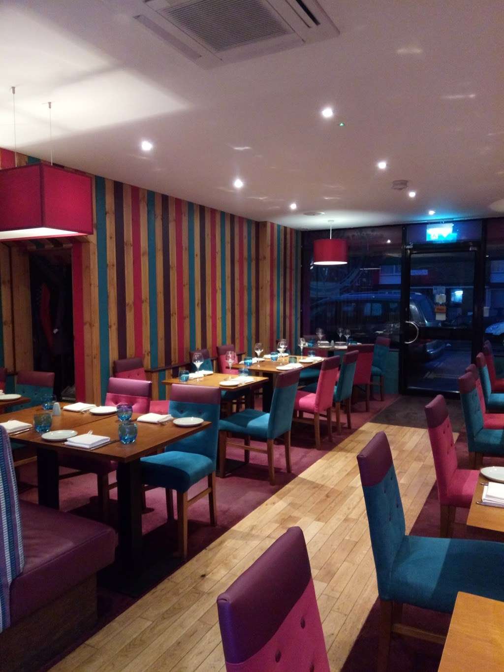 Muri Indian Restaurant | 51 Dellsome Ln, Welham Green, Hatfield AL9 7DY, UK | Phone: 01707 262682
