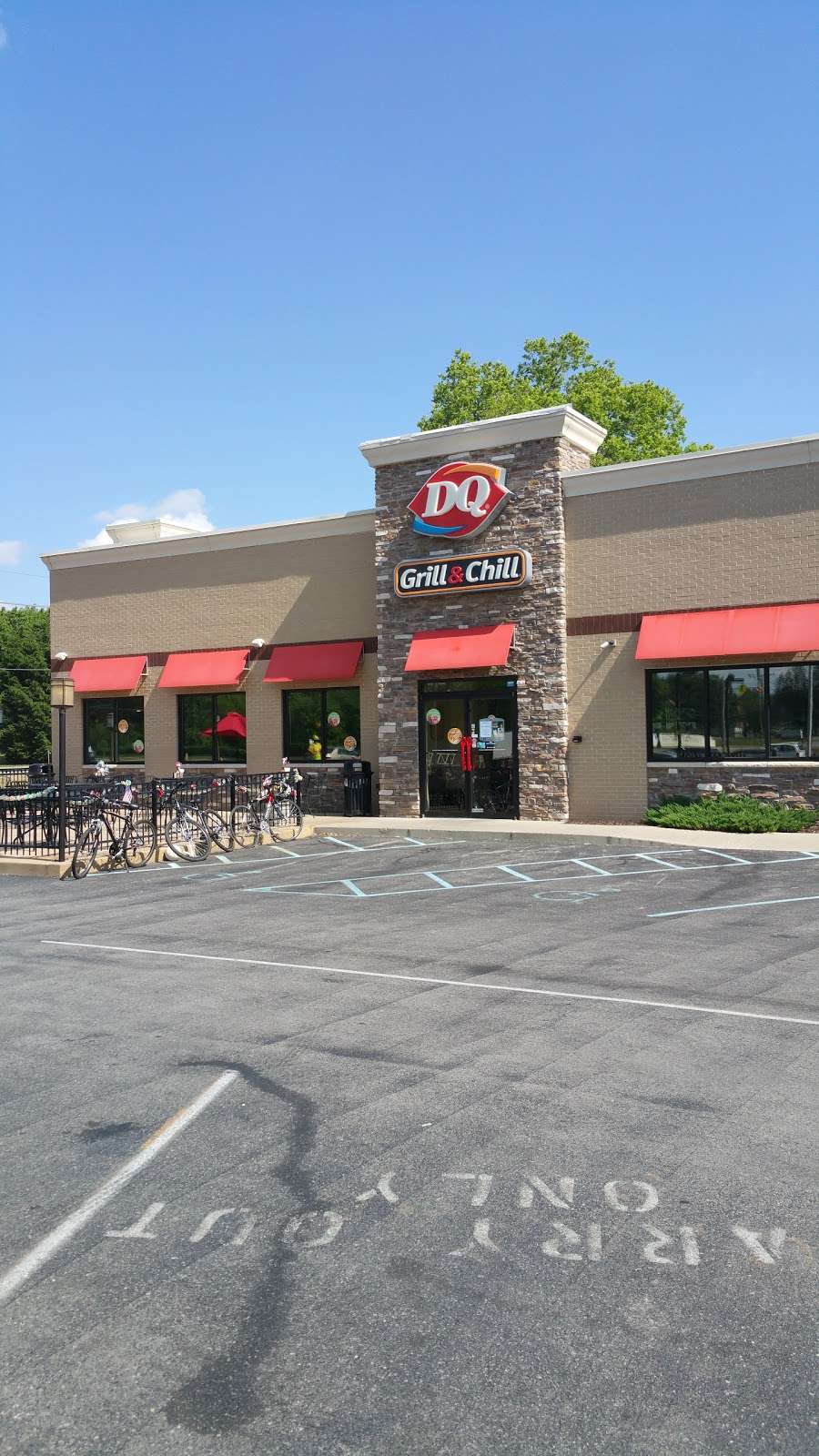 Dairy Queen Grill & Chill | 951 N Rangeline Rd, Carmel, IN 46032, USA | Phone: (317) 846-5256
