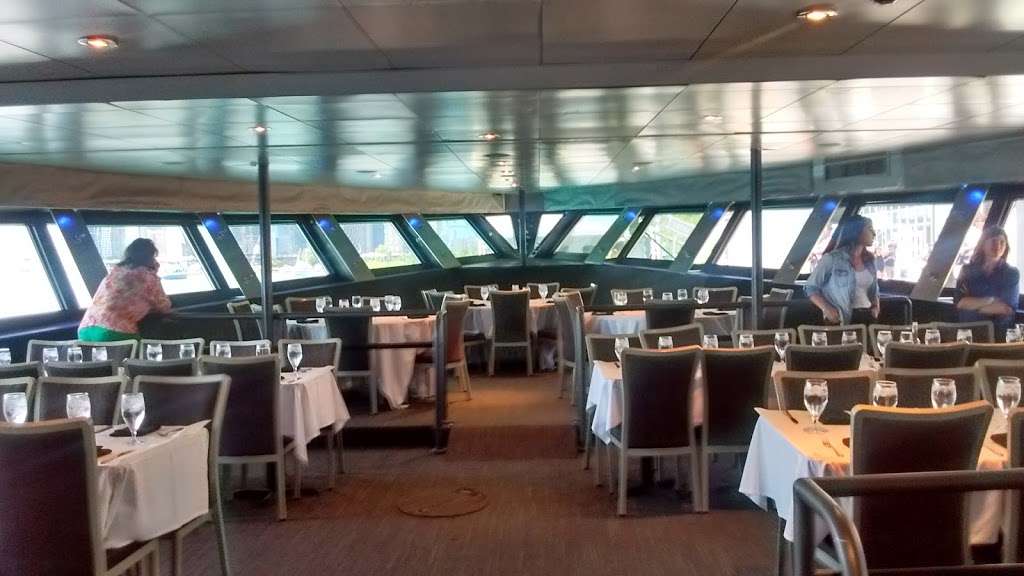 Spirit of Chicago | Navy Pier, 600 E Grand Ave, Chicago, IL 60611, USA | Phone: (312) 222-2508