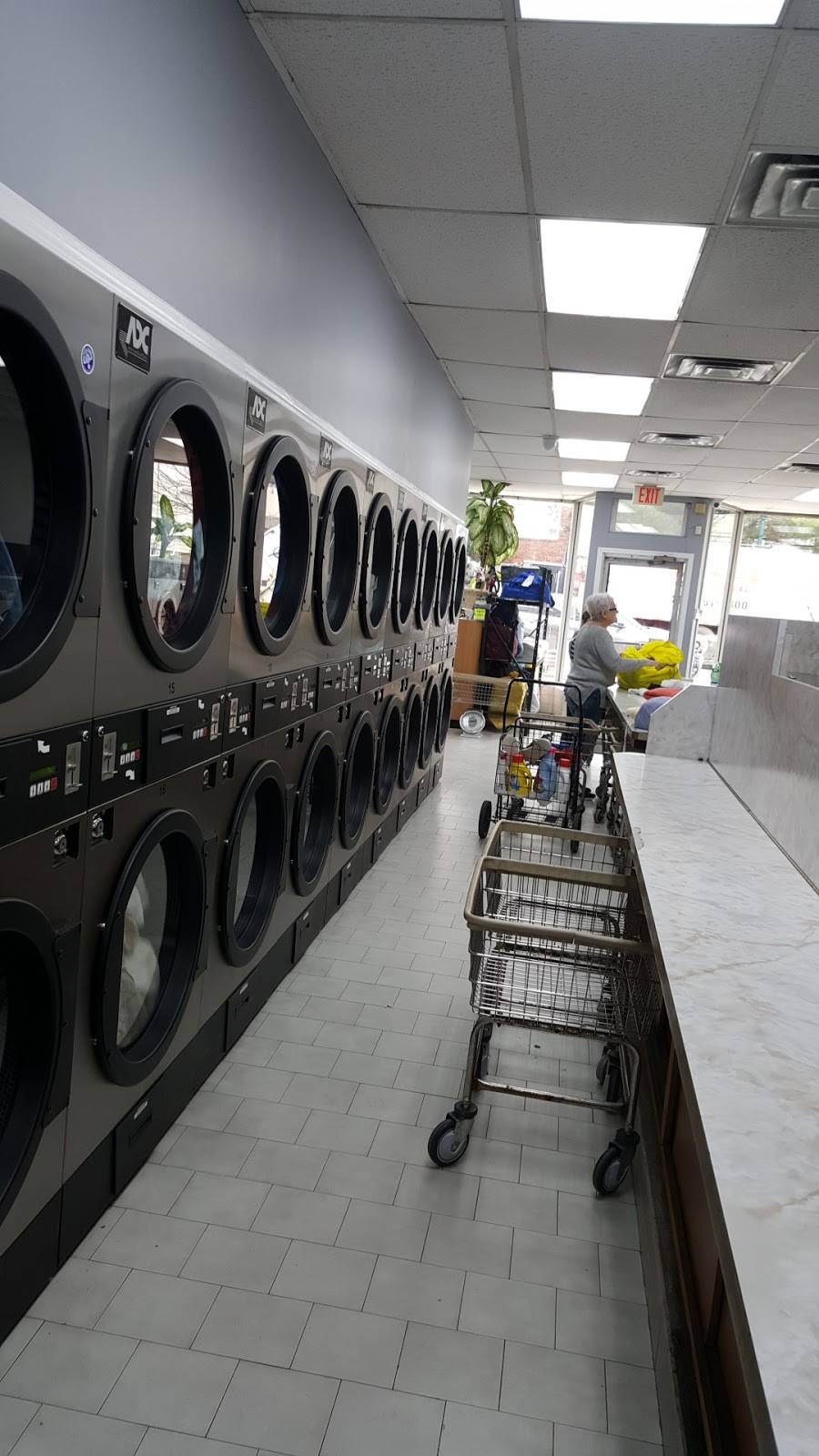 Laundromat Center | 143 Kearny Ave #2407, Kearny, NJ 07032, USA | Phone: (201) 997-8485