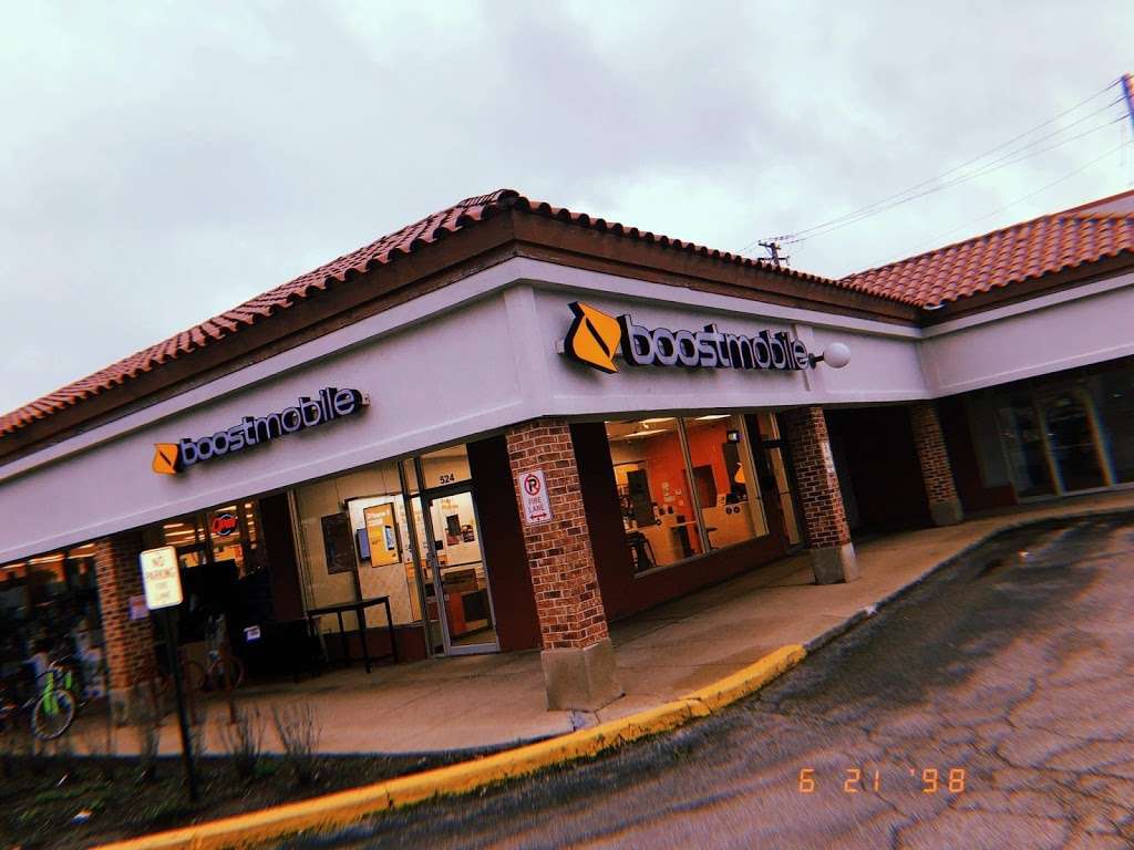 Boost Mobile | 524 W Dundee Rd, Wheeling, IL 60090, USA | Phone: (847) 777-1740