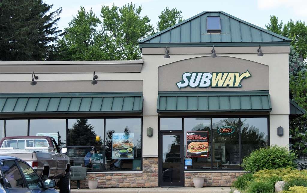 Subway Restaurants | 102 Fairview Dr, Walworth, WI 53184, USA | Phone: (262) 275-6343