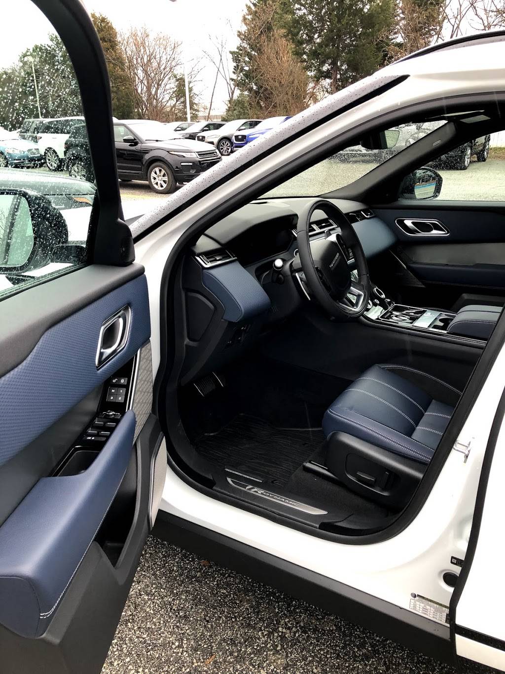 Land Rover Greensboro | 1205 Bridford Pkwy, Greensboro, NC 27407, USA | Phone: (336) 299-1500