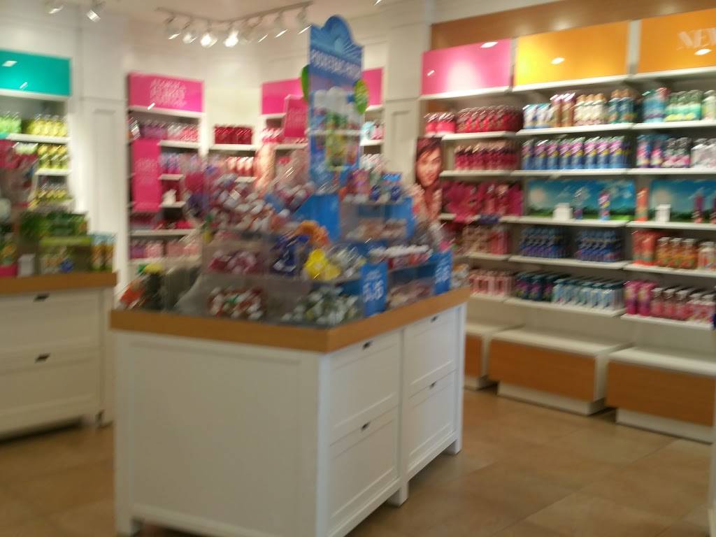 Bath & Body Works | 1700 NW Chipman Rd, Lees Summit, MO 64081, USA | Phone: (816) 525-3107