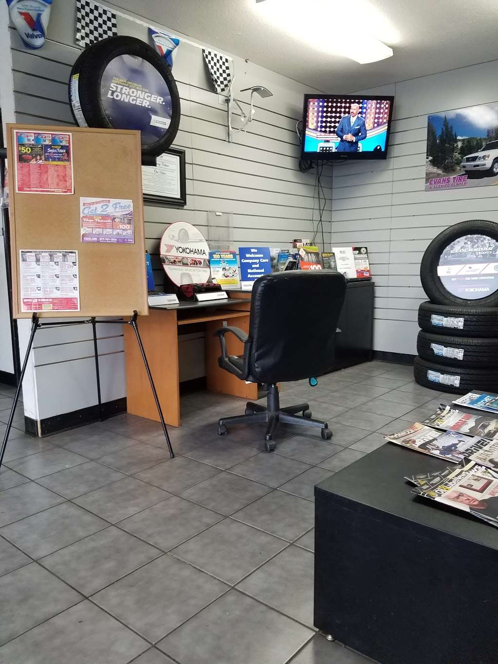 Evans Tire & Service Centers | 1445 N Magnolia Ave, El Cajon, CA 92020, USA | Phone: (619) 440-0701