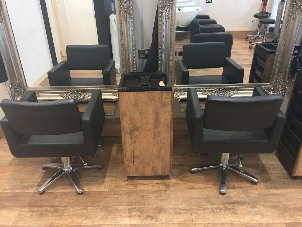 Hair E14 | 163 Manchester Rd, Isle of Dogs, London E14 3DR, UK | Phone: 020 7515 6677