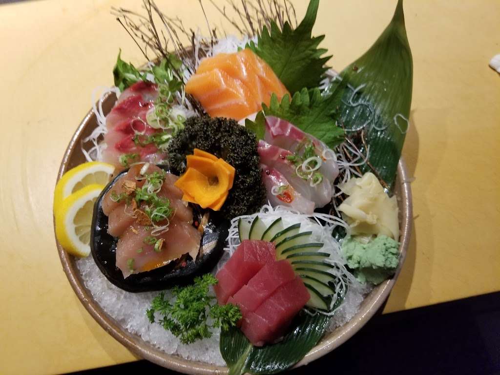 Bluefish Sushi & Grill | 2700 Yulupa Ave, Santa Rosa, CA 95405, USA | Phone: (707) 791-7233