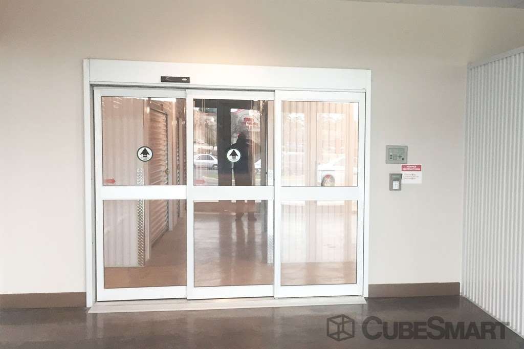 CubeSmart Self Storage | 610 Sawdust Rd, Spring, TX 77380, USA | Phone: (281) 882-3848