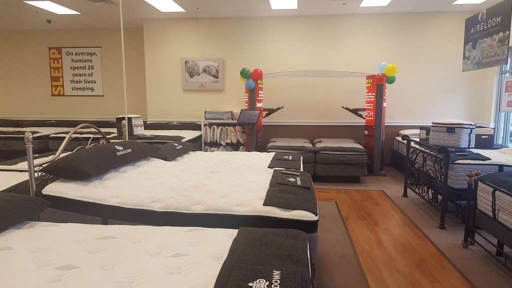 Mattress Warehouse of Chambersburg Square | 986 Norland Ave, Chambersburg, PA 17201, USA | Phone: (717) 263-2320