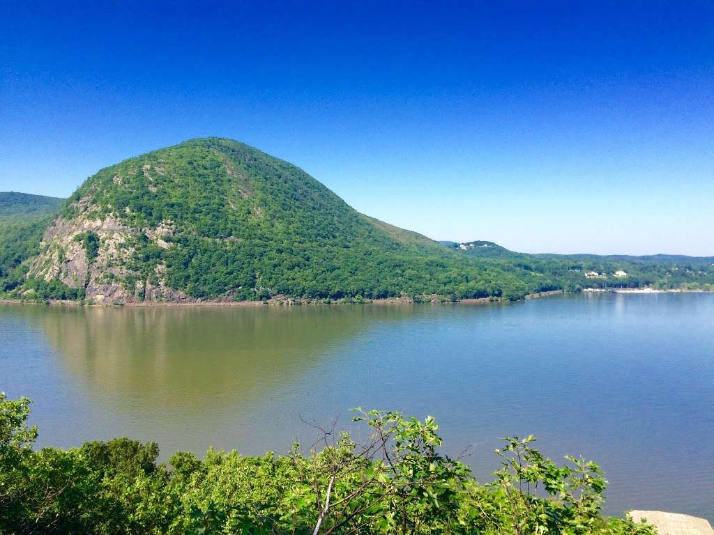 Breakneck Ridge Trail | Breakneck Ridge Trail, Cold Spring, NY 10516, USA | Phone: (201) 512-9348