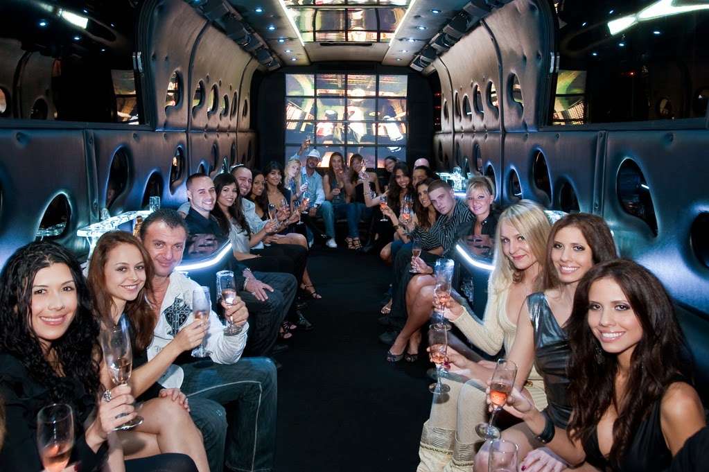 Miami Party Limo Bus | 9621 Fontainebleau Blvd #315, Miami, FL 33172, USA | Phone: (954) 914-6159