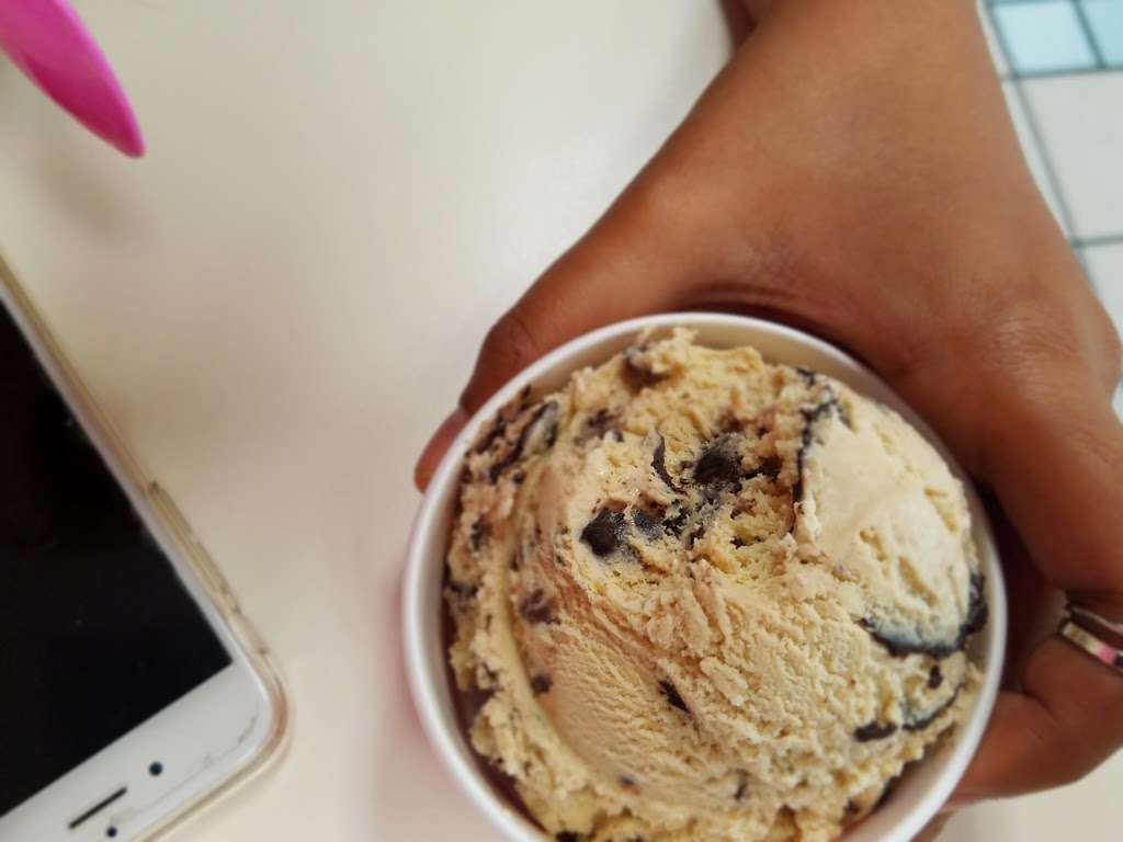 Baskin-Robbins | 203 Imperial Hwy G, Brea, CA 92821, USA | Phone: (714) 529-3199