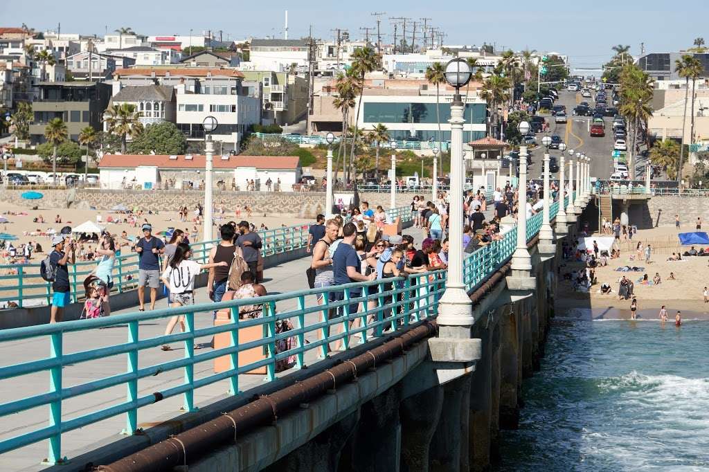 Roundhouse Aquarium | Manhattan Beach Pier, Manhattan Beach, CA 90266, USA | Phone: (310) 379-8117