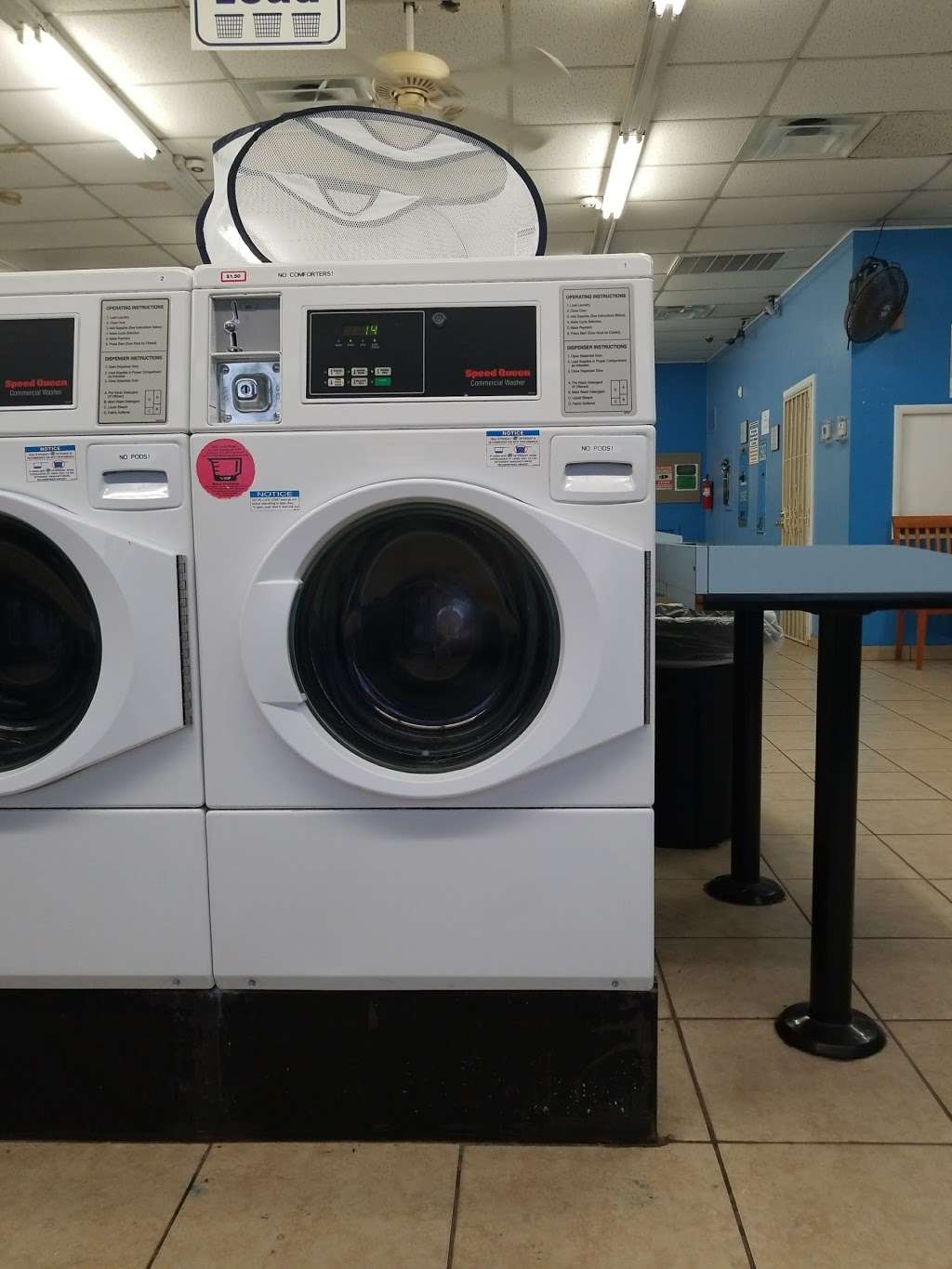 Wash N Wear Laundromat | 1640 N Scottsdale Rd, Tempe, AZ 85281, USA | Phone: (480) 387-2300