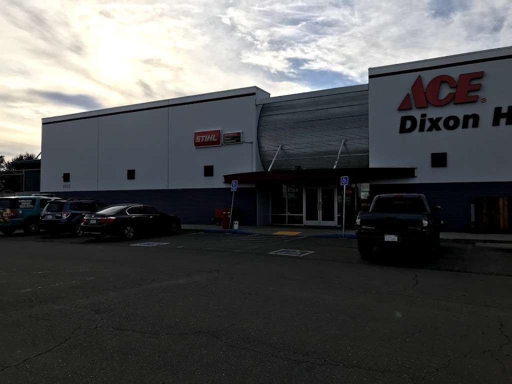 Dixon Hardware & Lbr Co | 1505 N 1st St, Dixon, CA 95620, USA | Phone: (707) 678-5521