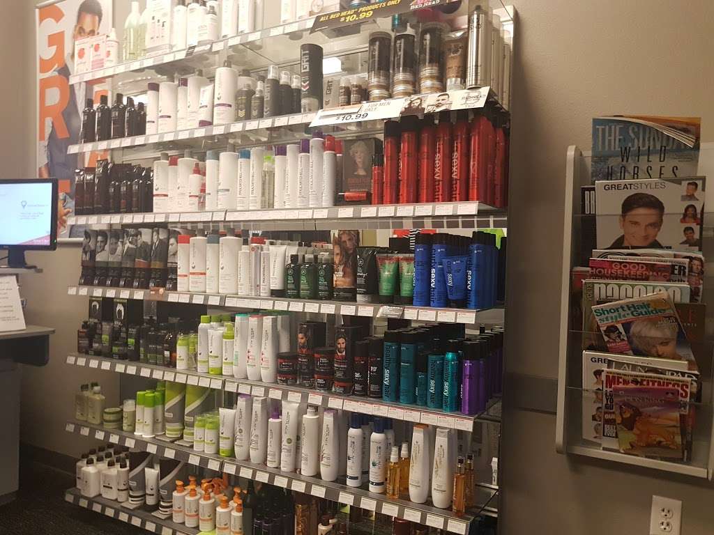 Great Clips | 55 E Horizon Ridge Pkwy Ste 110, Henderson, NV 89002, USA | Phone: (702) 221-7110